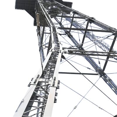 Construido de acero 4 piernas torre angular de acero con pernos, tuercas y las ruedas que cumplen con las normas DIN 7990 e ISO 6507 1 para la seguridad y el montaje