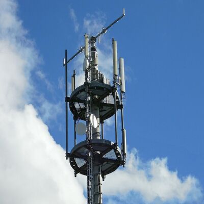 11 17 torre de comunicación compacta al aire libre de acero galvanizada tubular monopolar eficiente del espacio de los 23M 5G 4G Wifi