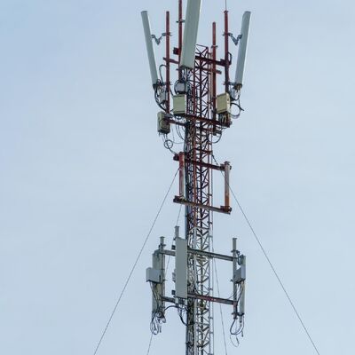 Guyed Wire Steel Telecom Tower Fast Delivery Custom Prefabricated Modular Easy Installation