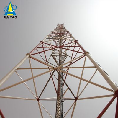 torre patas resistente de las telecomunicaciones del tubo de la vibración de los 40M 3 para la comunicación de la estación