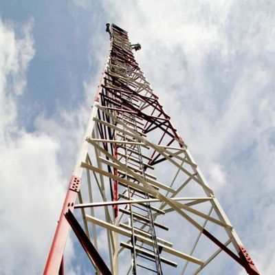 Red Wifi móvil 4G 5G GSM señal de radio 4 piernas ángulo de acero Torre de telecomunicaciones Telecomunicaciones