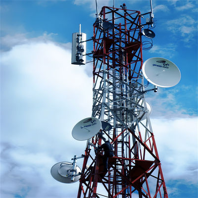 120m Antenna de acero galvanizado sumergido en caliente Fabricante Red de radio celular Torre de acero angular de 4 patas
