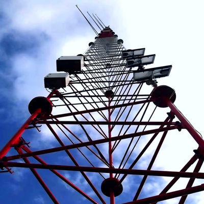 20m 25m 30m 35m 45m 50m 55m 60m 65m Torre de tres patas con rejilla de acero tubular