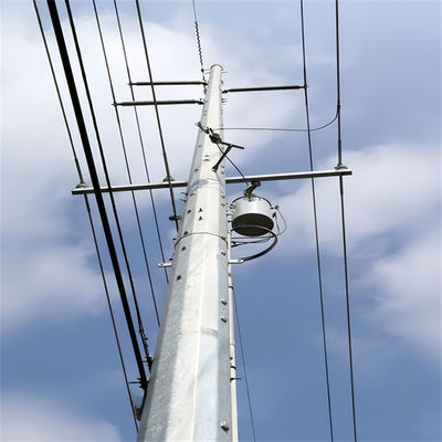 20 metros 25 30 metros Antenna de telecomunicaciones Torre de monopolio de acero Q345B / A572 Material