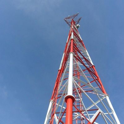 3 Piernas Tubo de Piernas Tubo de acero autoportante galvanizado por sumersión en caliente Telecomunicación Torre de células de comunicación