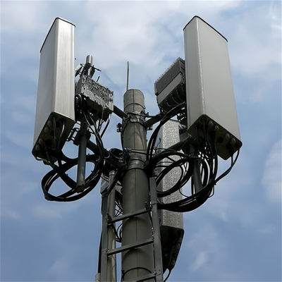 Torre de señales de telefonía móvil Torre de señales de telefonía celular Torre de estructuras de acero