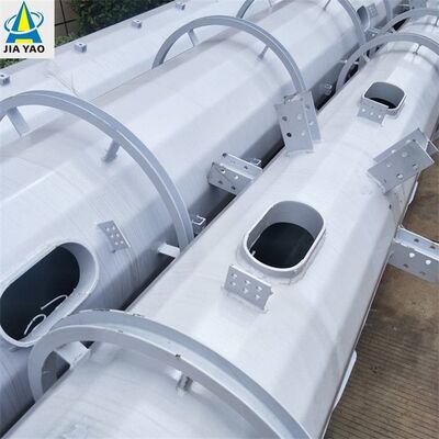 Monopole Tower es una torre de telecomunicaciones cilíndrica compacta construida con grados de acero ASTM A36 y ASTM A572 Gr50 para mayor durabilidad