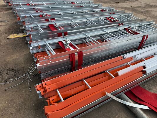 Torre de acero angular de 3 patas Torre de comunicación inalámbrica triangular con código de diseño ANSI TIA 222 y materiales de acero de alta resistencia