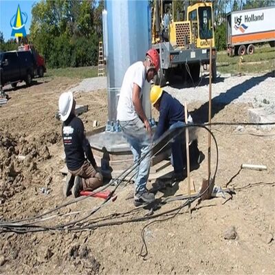 Monopole Tower telecom single shaft construido a partir de las calidades de acero Q235 y Q355 que cumplen los códigos de diseño A36 ASTM EN 1991 1 4 y EN 1993 3 1