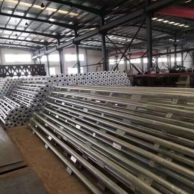 19 29 palo al aire libre autosuficiente de acero galvanizado tubular de la radio de la microonda 5G 4G de la señal multi 3 de los 39M