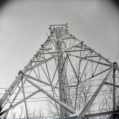 19 29 palo al aire libre autosuficiente de acero galvanizado tubular de la radio de la microonda 5G 4G de la señal multi 3 de los 39M