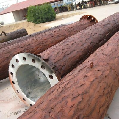 Torre biónica de árbol de 40M con troncos, ramas y hojas artificiales hechos de plásticos de alta resistencia y materiales de fibra de vidrio