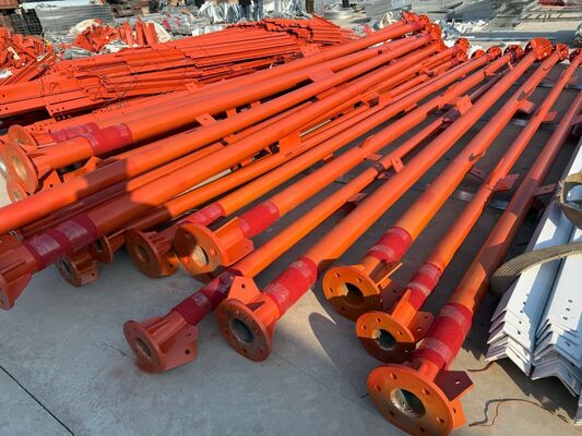 Torre tubular de acero de 35M resistente a la intemperie de 3 patas diseñada para instalaciones de telecomunicaciones, microondas, observación y monitoreo