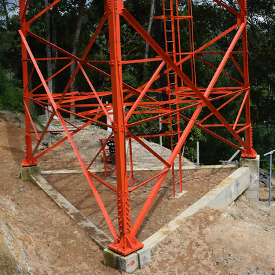 38 52 plazo de ejecución corto de la torre de acero de 3 patas pre montada los 58M del ángulo para la red de área minera