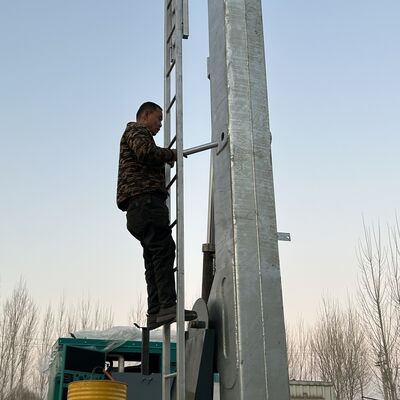 Torre de mástil de acero telescópico portátil de 12 a 25 m para estación base móvil y vigilancia temporal de eventos con sistema de elevación eléctrica y base de despliegue rápido