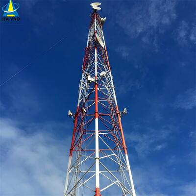 Torre de celosía de acero tubular de 3 patas de alta precisión para estación base 4G 5G 20m 30m 45m 60m Mástil de telecomunicaciones resistente al viento galvanizado en caliente