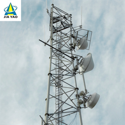 Torre de celosía de acero tubular de 3 patas de alta resistencia para comunicación en áreas remotas de minería Estación base 4G 5G Mástil galvanizado en caliente Q345B resistente al viento