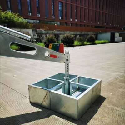 Mástil de acero telescópico portátil para estación base móvil de despliegue rápido y vigilancia de emergencia con sistema de elevación de grado industrial y base estabilizada
