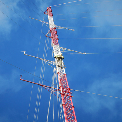 Torre de anemómetro arriostrada de alta resistencia y celosía de 60 m-100 m con soportes de sensores de varios niveles para evaluación de recursos de parques eólicos